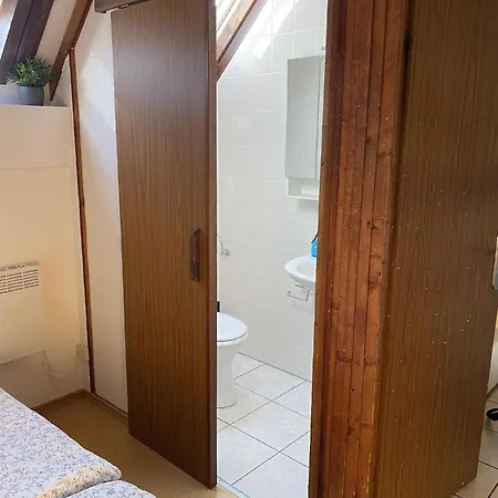 Familienfreundliches Für 6 Personen - B45339 Frielendorf