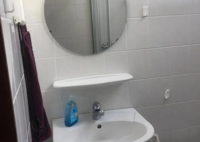 Holiday home Familienfreundliches Fuer 6 Personen